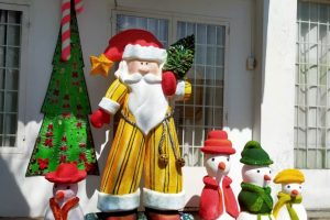 Mô hình mút xốp người tuyết